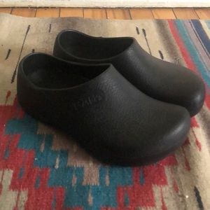 Profi Birki Poly Black Unisex Work Clogs W8, M6